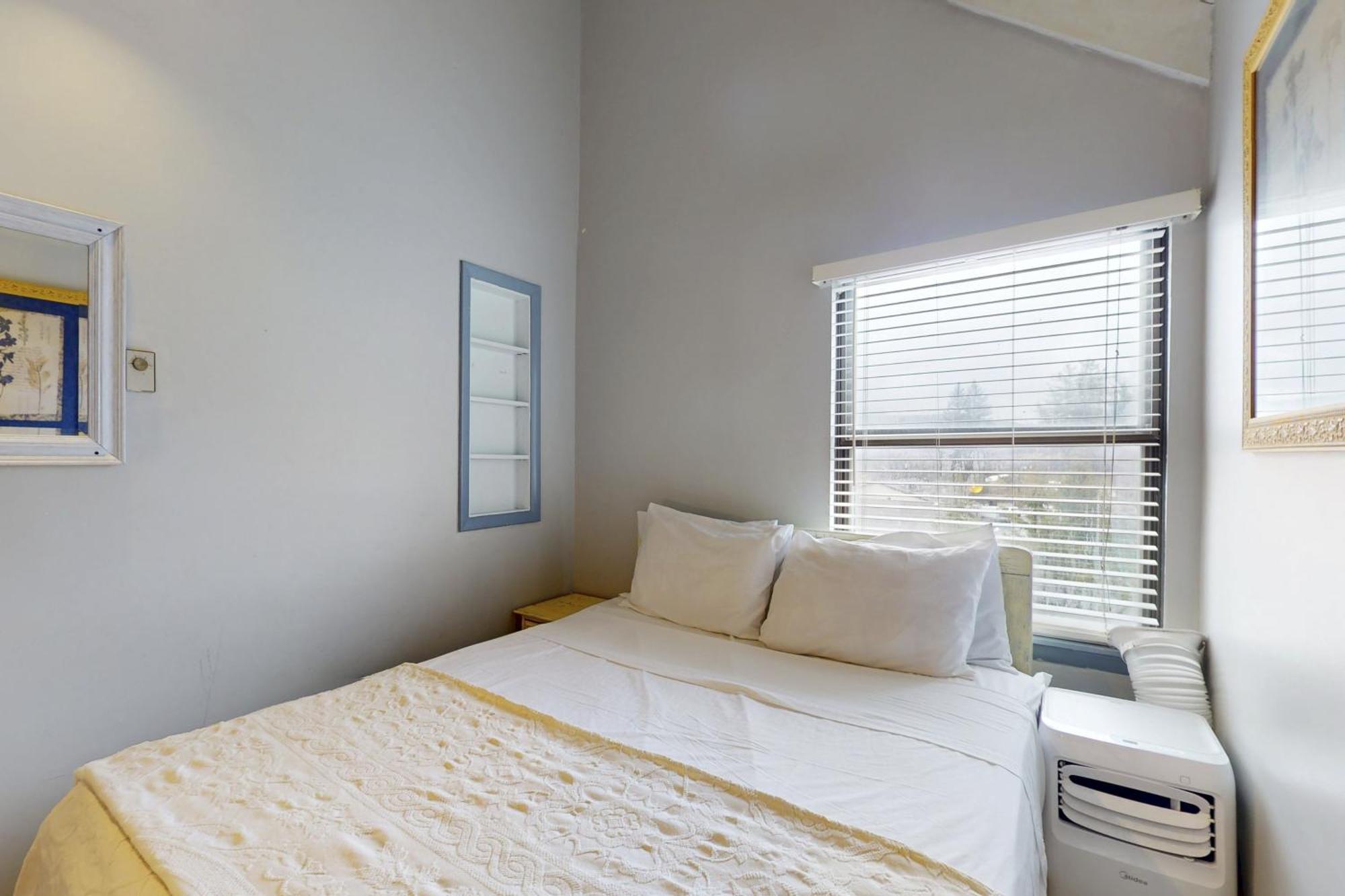 Jeffrey Lane Condos Thayerville Quarto foto